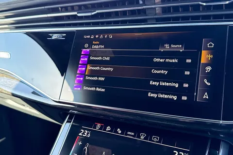 PJ75XKD Audi SQ7 SUV  Black Edition TFSI  507 PS tiptronic Thumbnail #37