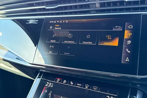 PJ75XKD Audi SQ7 SUV  Black Edition TFSI  507 PS tiptronic Thumbnail #38