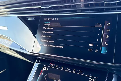 PJ75XKD Audi SQ7 SUV  Black Edition TFSI  507 PS tiptronic Thumbnail #42