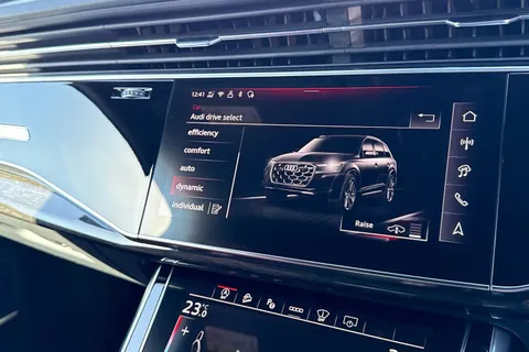 PJ75XKD Audi SQ7 SUV  Black Edition TFSI  507 PS tiptronic Thumbnail #45