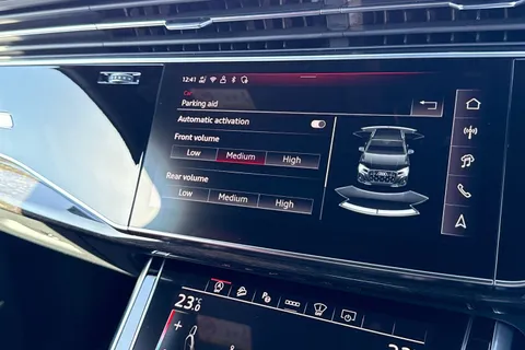 PJ75XKD Audi SQ7 SUV  Black Edition TFSI  507 PS tiptronic Thumbnail #46