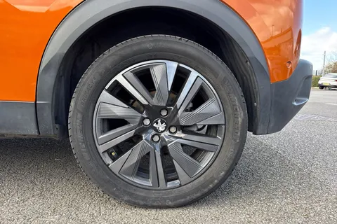 13 of 67 for PEUGEOT e-2008 50kWh GT Premium Auto 5dr (7kW Charger)