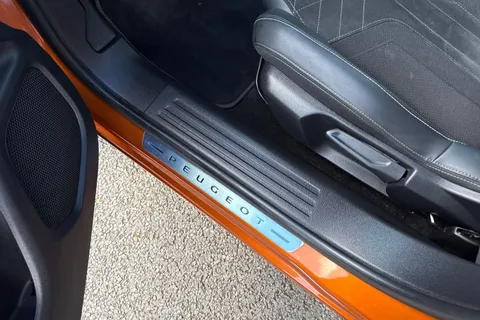 35 of 67 for PEUGEOT e-2008 50kWh GT Premium Auto 5dr (7kW Charger)