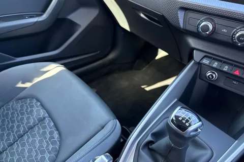 DN74GWM Audi A1 Sport 30 TFSI 116 PS 6-speed Thumbnail #21