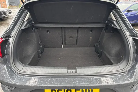 8 of 46 for VOLKSWAGEN T-ROC 1.6 TDI SE 5dr