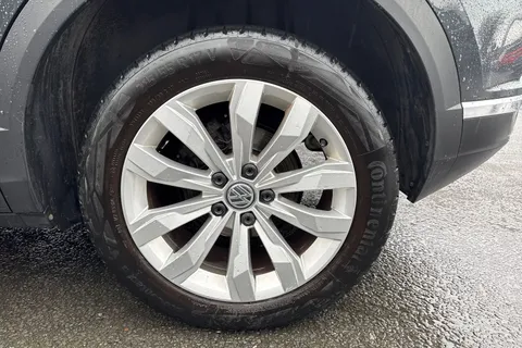 13 of 46 for VOLKSWAGEN T-ROC 1.6 TDI SE 5dr