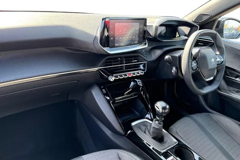 MM23PZC PEUGEOT 2008 1.2 PureTech Allure Premium + Euro 6 (s/s) 5dr Thumbnail #8