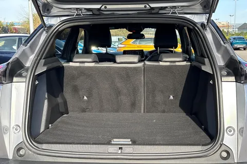 MM23PZC PEUGEOT 2008 1.2 PureTech Allure Premium + Euro 6 (s/s) 5dr Thumbnail #9