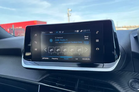 MM23PZC PEUGEOT 2008 1.2 PureTech Allure Premium + Euro 6 (s/s) 5dr Thumbnail #11