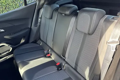 MM23PZC PEUGEOT 2008 1.2 PureTech Allure Premium + Euro 6 (s/s) 5dr Thumbnail #13