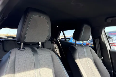 MM23PZC PEUGEOT 2008 1.2 PureTech Allure Premium + Euro 6 (s/s) 5dr Thumbnail #20