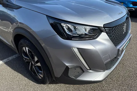 MM23PZC PEUGEOT 2008 1.2 PureTech Allure Premium + Euro 6 (s/s) 5dr Thumbnail #24