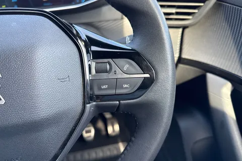 MM23PZC PEUGEOT 2008 1.2 PureTech Allure Premium + Euro 6 (s/s) 5dr Thumbnail #39