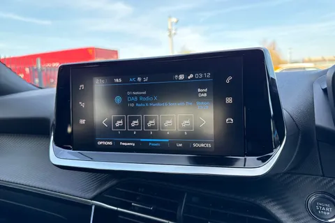 MM23PZC PEUGEOT 2008 1.2 PureTech Allure Premium + Euro 6 (s/s) 5dr Thumbnail #44