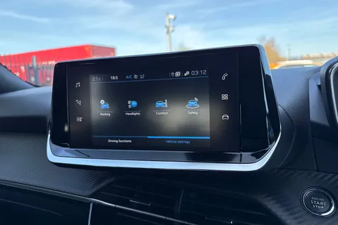 MM23PZC PEUGEOT 2008 1.2 PureTech Allure Premium + Euro 6 (s/s) 5dr Thumbnail #50