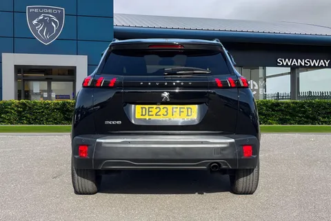 DE23FFD PEUGEOT 2008 1.2 PureTech Allure Premium + Euro 6 (s/s) 5dr Thumbnail #5