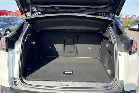 KM73YNB PEUGEOT 3008 1.2 HYBRID GT e-DSC6 Euro 6 (s/s) 5dr Thumbnail #8