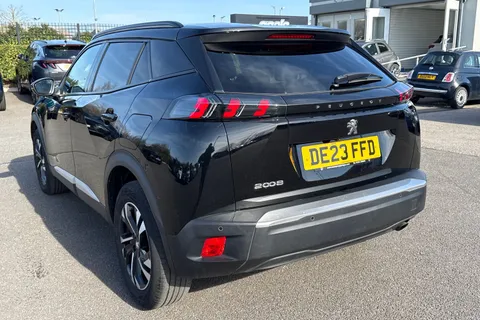 DE23FFD PEUGEOT 2008 1.2 PureTech Allure Premium + Euro 6 (s/s) 5dr Thumbnail #8