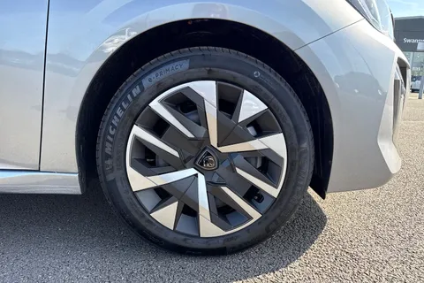 DG75MUP PEUGEOT 208 1.2 PureTech Style Euro 6 (s/s) 5dr Thumbnail #9