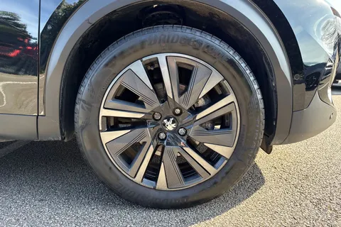 VO72OUK PEUGEOT e-2008 50kWh GT Premium Auto 5dr (7kW Charger) Thumbnail #10