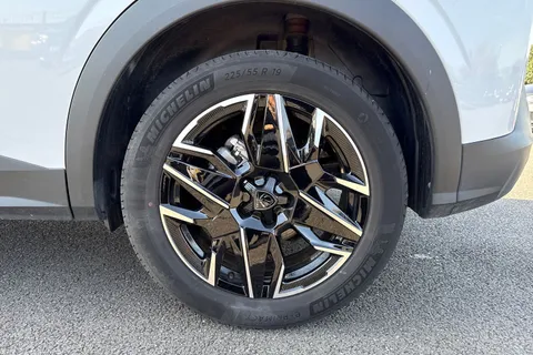 KP74JWC PEUGEOT 3008 1.2 HYBRID GT e-DSC6 Euro 6 (s/s) 5dr Thumbnail #13