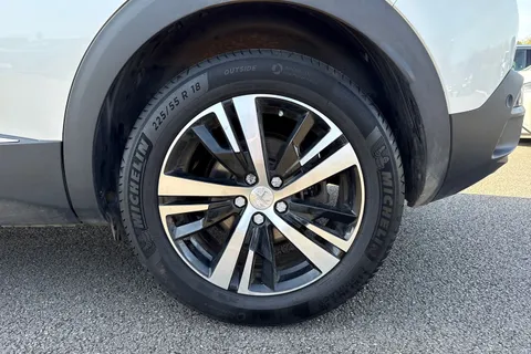 KM73YNB PEUGEOT 3008 1.2 HYBRID GT e-DSC6 Euro 6 (s/s) 5dr Thumbnail #14