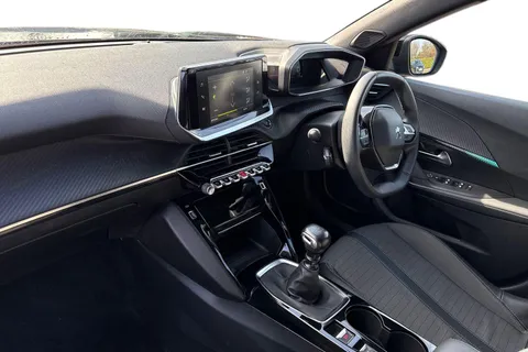 DE23FFD PEUGEOT 2008 1.2 PureTech Allure Premium + Euro 6 (s/s) 5dr Thumbnail #15