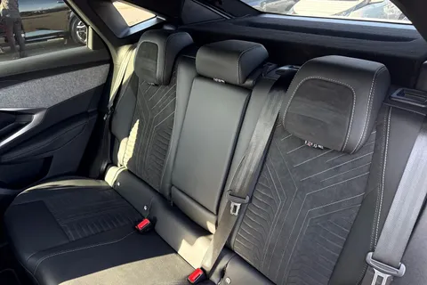 KP74JWC PEUGEOT 3008 1.2 HYBRID GT e-DSC6 Euro 6 (s/s) 5dr Thumbnail #19