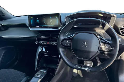 VO72OUK PEUGEOT e-2008 50kWh GT Premium Auto 5dr (7kW Charger) Thumbnail #18