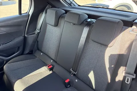 DG75MUP PEUGEOT 208 1.2 PureTech Style Euro 6 (s/s) 5dr Thumbnail #18