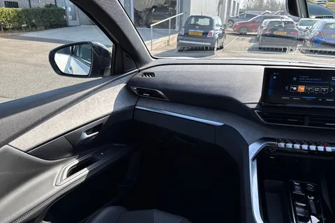 KM73YNB PEUGEOT 3008 1.2 HYBRID GT e-DSC6 Euro 6 (s/s) 5dr Thumbnail #21