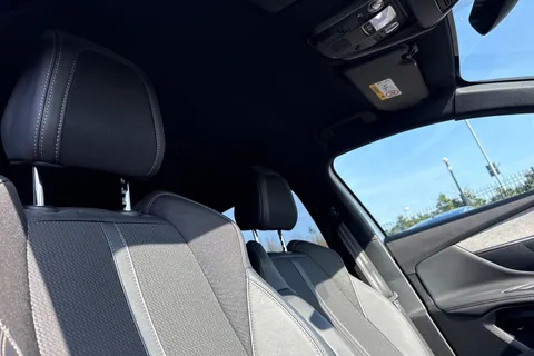 KM73YNB PEUGEOT 3008 1.2 HYBRID GT e-DSC6 Euro 6 (s/s) 5dr Thumbnail #25