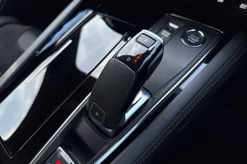 DF23WWP PEUGEOT 508 1.2 PureTech GT Premium Fastback EAT Euro 6 (s/s) 5dr Thumbnail #23