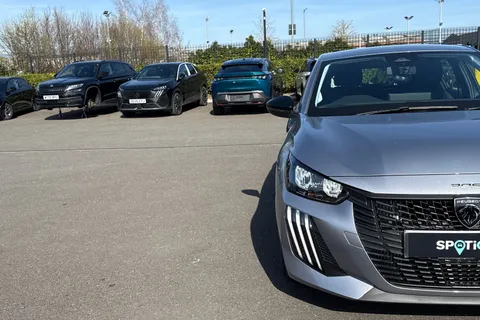 DG75MUP PEUGEOT 208 1.2 PureTech Style Euro 6 (s/s) 5dr Thumbnail #24