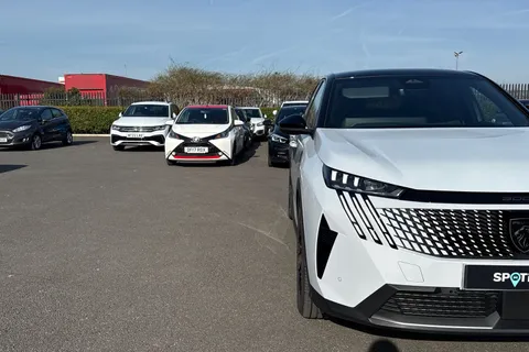 KP74JWC PEUGEOT 3008 1.2 HYBRID GT e-DSC6 Euro 6 (s/s) 5dr Thumbnail #25