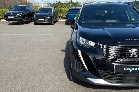 DE23FFD PEUGEOT 2008 1.2 PureTech Allure Premium + Euro 6 (s/s) 5dr Thumbnail #25
