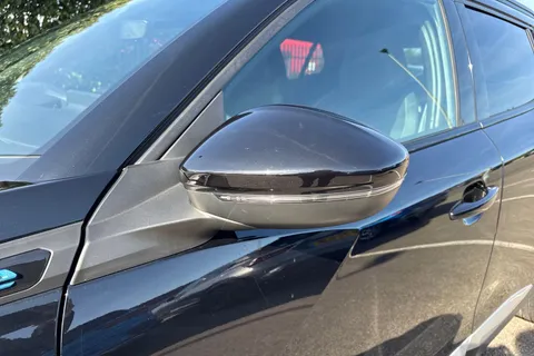 VO72OUK PEUGEOT e-2008 50kWh GT Premium Auto 5dr (7kW Charger) Thumbnail #29