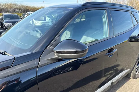 DE23FFD PEUGEOT 2008 1.2 PureTech Allure Premium + Euro 6 (s/s) 5dr Thumbnail #30