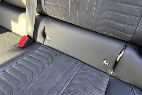 KP74JWC PEUGEOT 3008 1.2 HYBRID GT e-DSC6 Euro 6 (s/s) 5dr Thumbnail #31