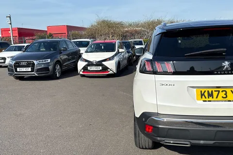 KM73YNB PEUGEOT 3008 1.2 HYBRID GT e-DSC6 Euro 6 (s/s) 5dr Thumbnail #36