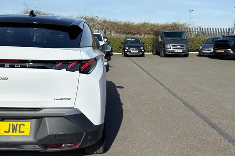 KP74JWC PEUGEOT 3008 1.2 HYBRID GT e-DSC6 Euro 6 (s/s) 5dr Thumbnail #34