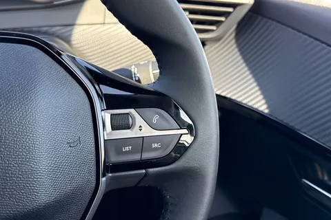 DG75MUP PEUGEOT 208 1.2 PureTech Style Euro 6 (s/s) 5dr Thumbnail #36