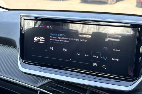 DG75MUP PEUGEOT 208 1.2 PureTech Style Euro 6 (s/s) 5dr Thumbnail #41