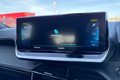 VO72OUK PEUGEOT e-2008 50kWh GT Premium Auto 5dr (7kW Charger) Thumbnail #48