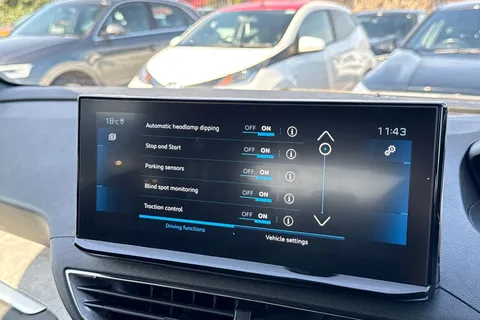 KM73YNB PEUGEOT 3008 1.2 HYBRID GT e-DSC6 Euro 6 (s/s) 5dr Thumbnail #54