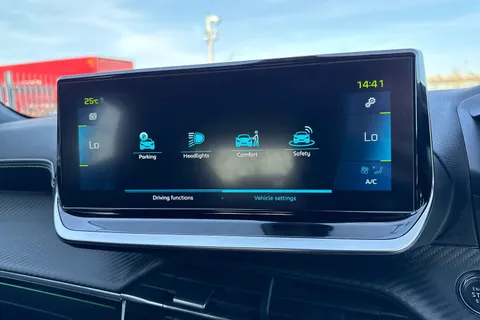 VO72OUK PEUGEOT e-2008 50kWh GT Premium Auto 5dr (7kW Charger) Thumbnail #53