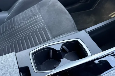 KP74JWC PEUGEOT 3008 1.2 HYBRID GT e-DSC6 Euro 6 (s/s) 5dr Thumbnail #54