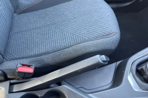 DG75MUP PEUGEOT 208 1.2 PureTech Style Euro 6 (s/s) 5dr Thumbnail #52