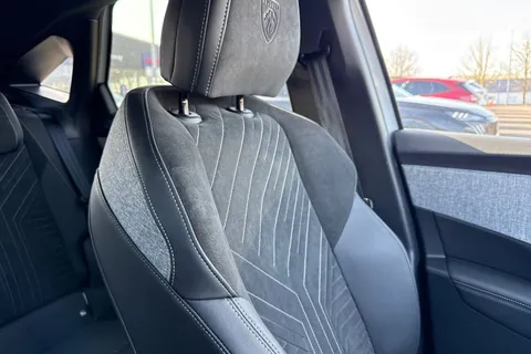 KP74JWC PEUGEOT 3008 1.2 HYBRID GT e-DSC6 Euro 6 (s/s) 5dr Thumbnail #57