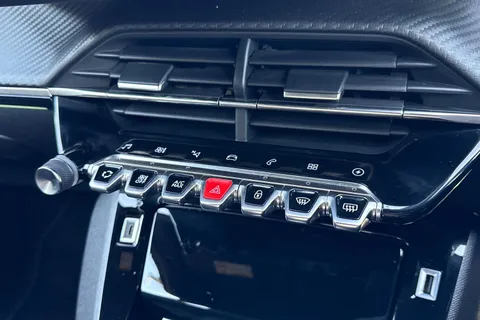 VO72OUK PEUGEOT e-2008 50kWh GT Premium Auto 5dr (7kW Charger) Thumbnail #57